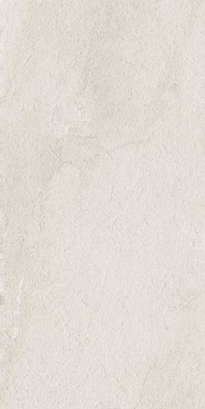Cloudy White: Helle, cremefarbene Fliese mit dezenter, unregelmäßiger Struktur.