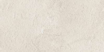 Cloudy White: Helle, strukturierte Feinsteinzeugfliese in Beige für Innen und Außen.
